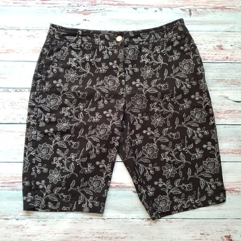 Charter Club Slimit Up black white floral shorts 8